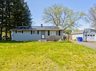 11 Harvest Rd, Enfield, CT 06082