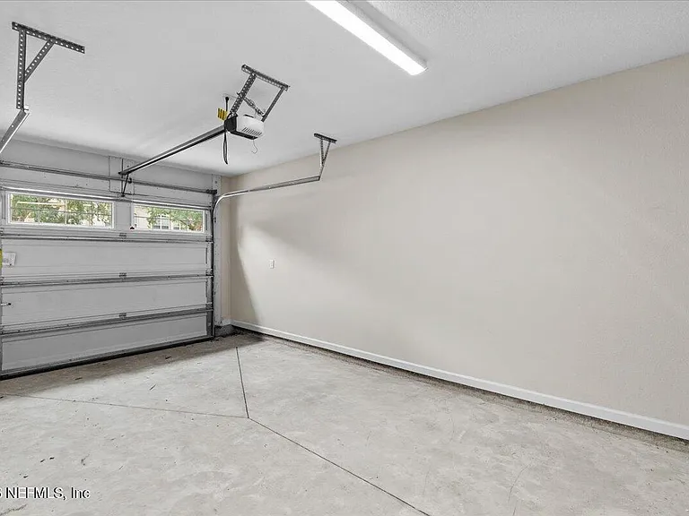 8206 Halls Hammock Ct — Photo 6