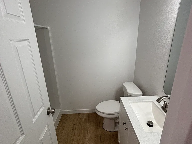 185 W 100 S #4 — Photo 24