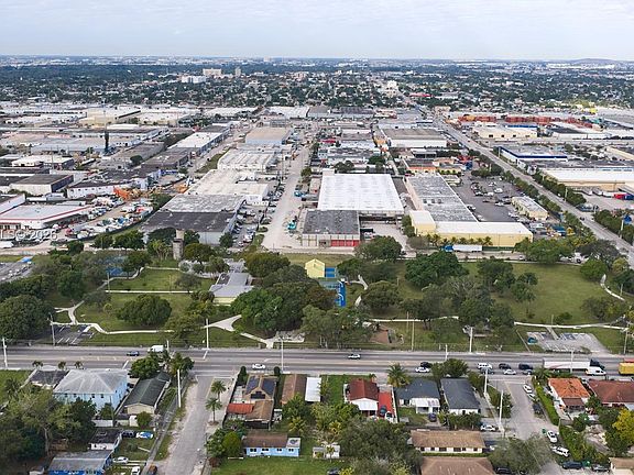 4th image of 0 NW 32nd Ave