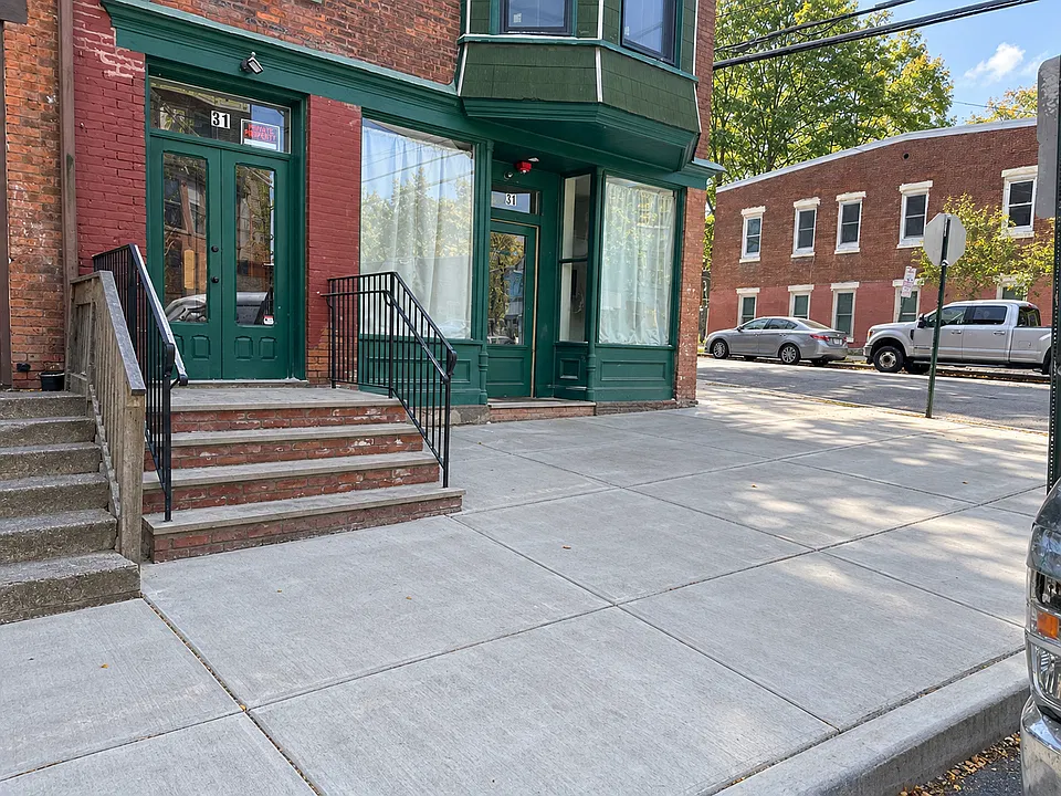 31 Benkard Ave