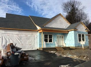 31 Higgins Way, Northampton, MA 01060