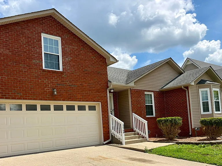 1569 Apache Way — Photo 19