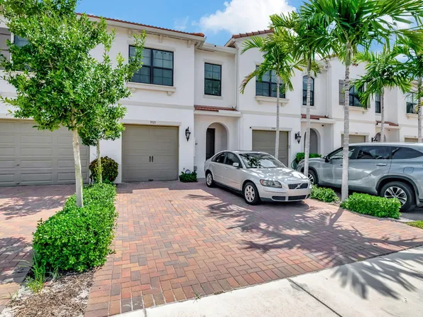 9513 Glider Way, Boca Raton, FL 33428