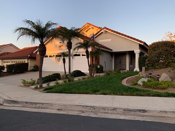 3rd image of 1963 Vineyard Ave