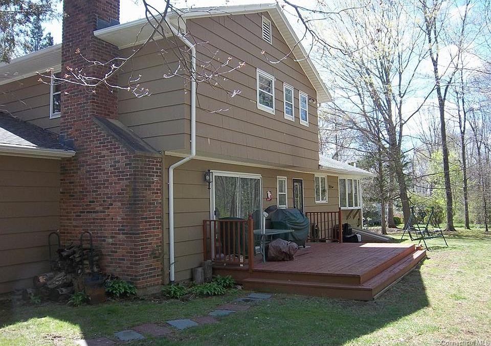 2nd image of 303 Miller Rd