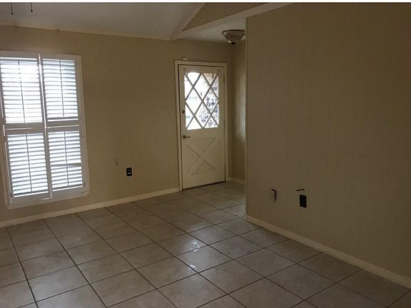 2nd image of 200 Pecan Creek Dr