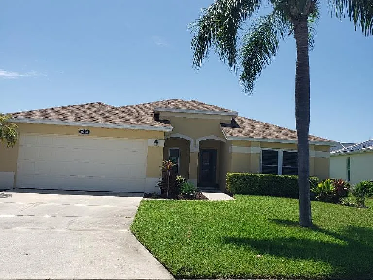 6204 Weymouth Dr — Photo 1