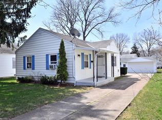 5732 Porter Rd, North Olmsted, OH 44070