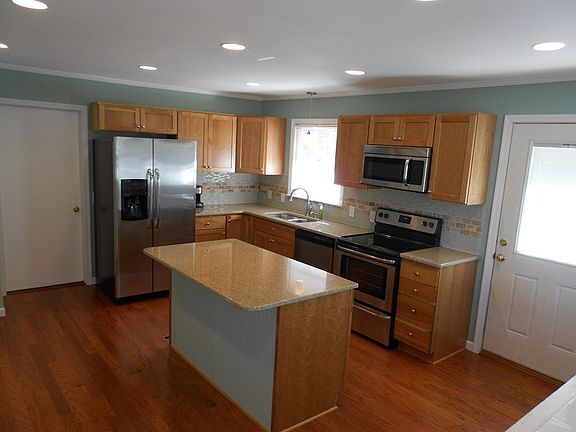 Hardwood floors in kitchen