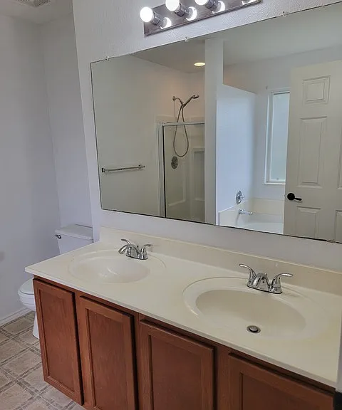 4023 Wisteria Way — Photo 15