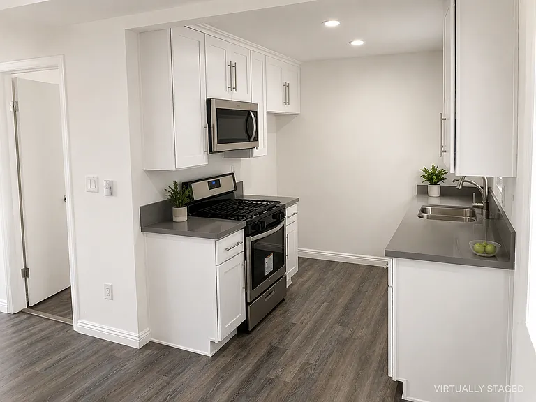 Oxford Villa Apartments — Photo 9