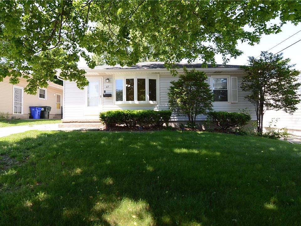 1st image of 67 Maple Ct