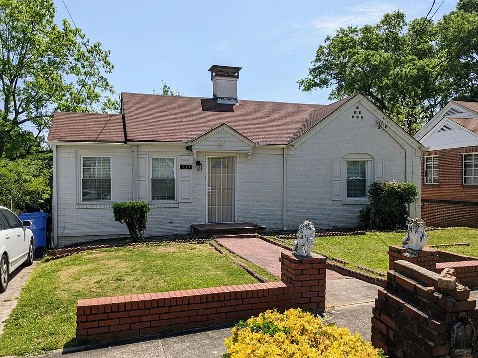 234 1st St SW