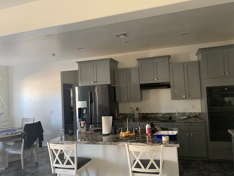 541 S Chavarria Ln — Photo 9