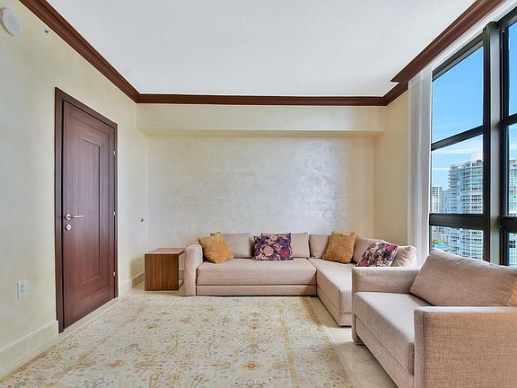 4th image of 16275 Collins Ave APT 1702