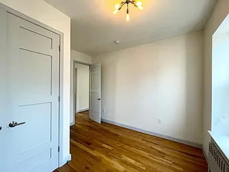 Rented by R New York