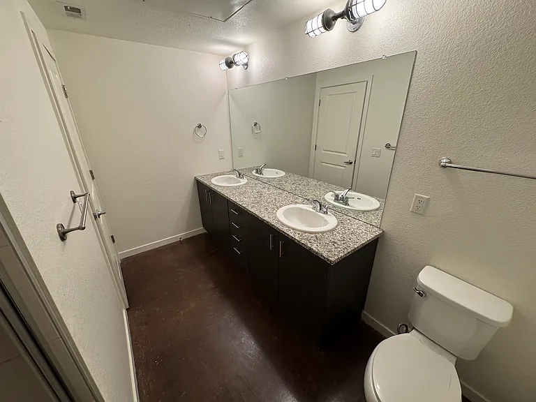 Curtis Street Lofts — Photo 34