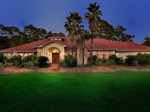 3rd image of 13876 Longwood Dr