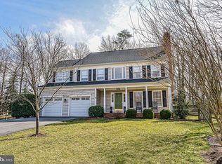 9215 Davis Dr, Lorton, VA 22079