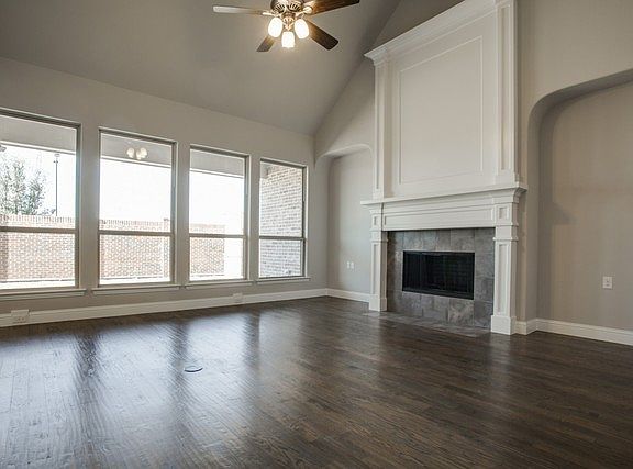 2nd image of 2560 Berry Brook Ln