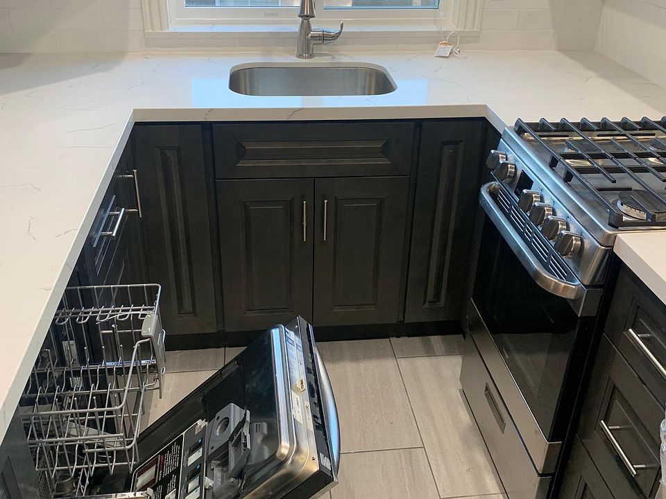 High-end stainless appliances