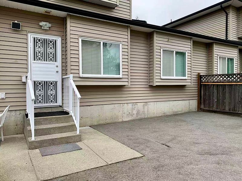Burnaby House for rent - 2 Bedrooms — photo 8