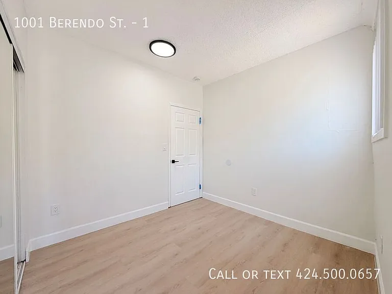1001 N Berendo St #1 — Photo 9