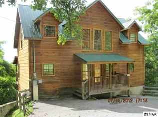 1813 Cherry View Ln, Sevierville, TN 37876