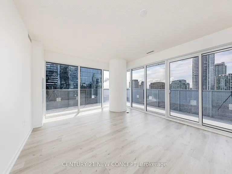 138 Downes St S #3011 — Photo 12