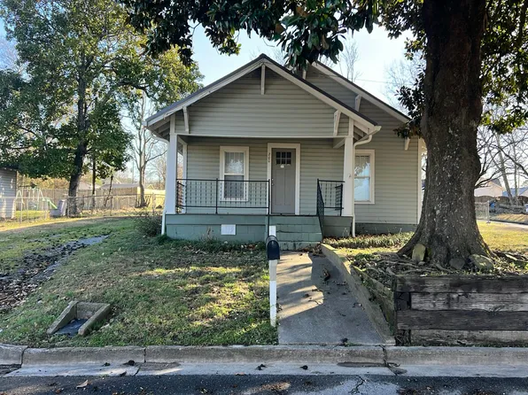 200 Sloss St NE, Hartselle, AL 35640