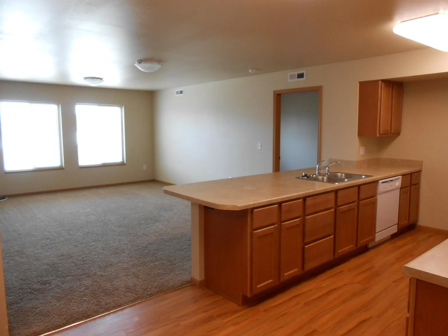 Villas on 4th — Photo 4