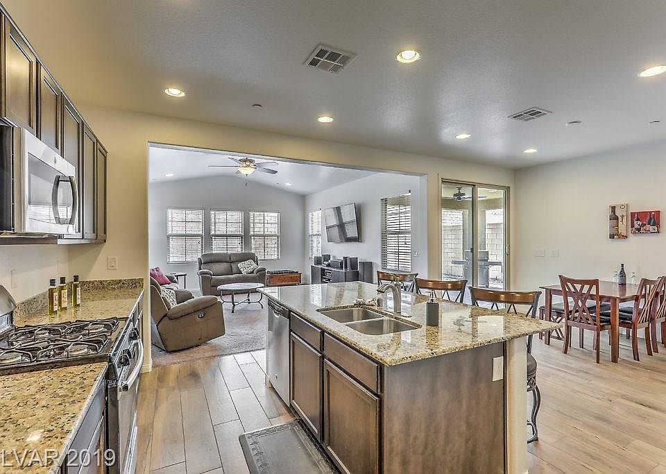 1st image of 582 Cultures St