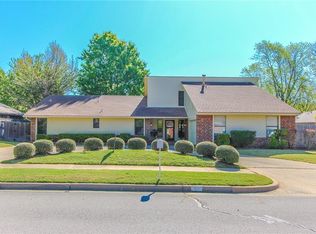 513 Quail Ridge Rd, Norman, OK 73072