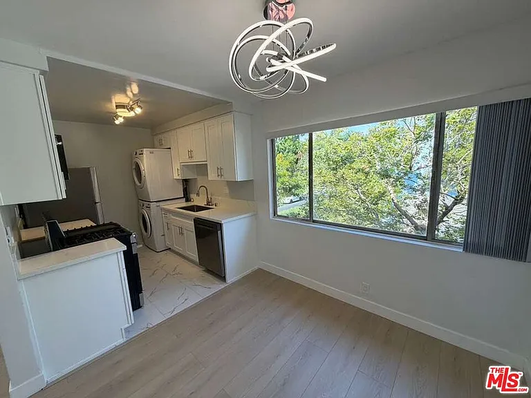 7607 Norton Ave #FRONT — Photo 3