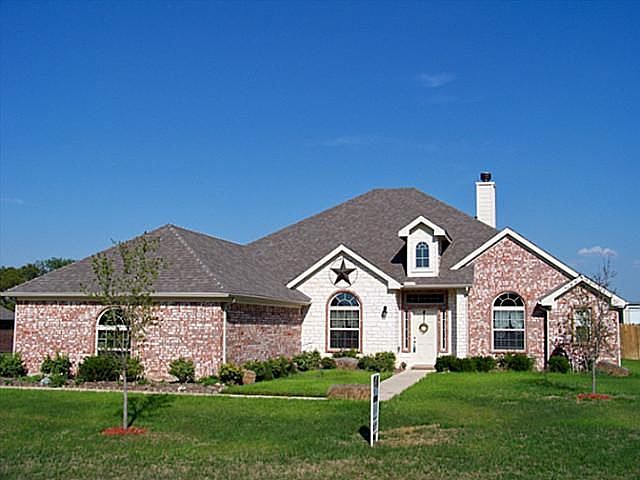 1st image of 160 Pepperbush Ln