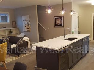 3716A Inverness Rd, West Kelowna, BC V4T1J5