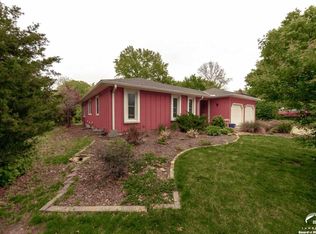 208 Providence Rd, Lawrence, KS 66049