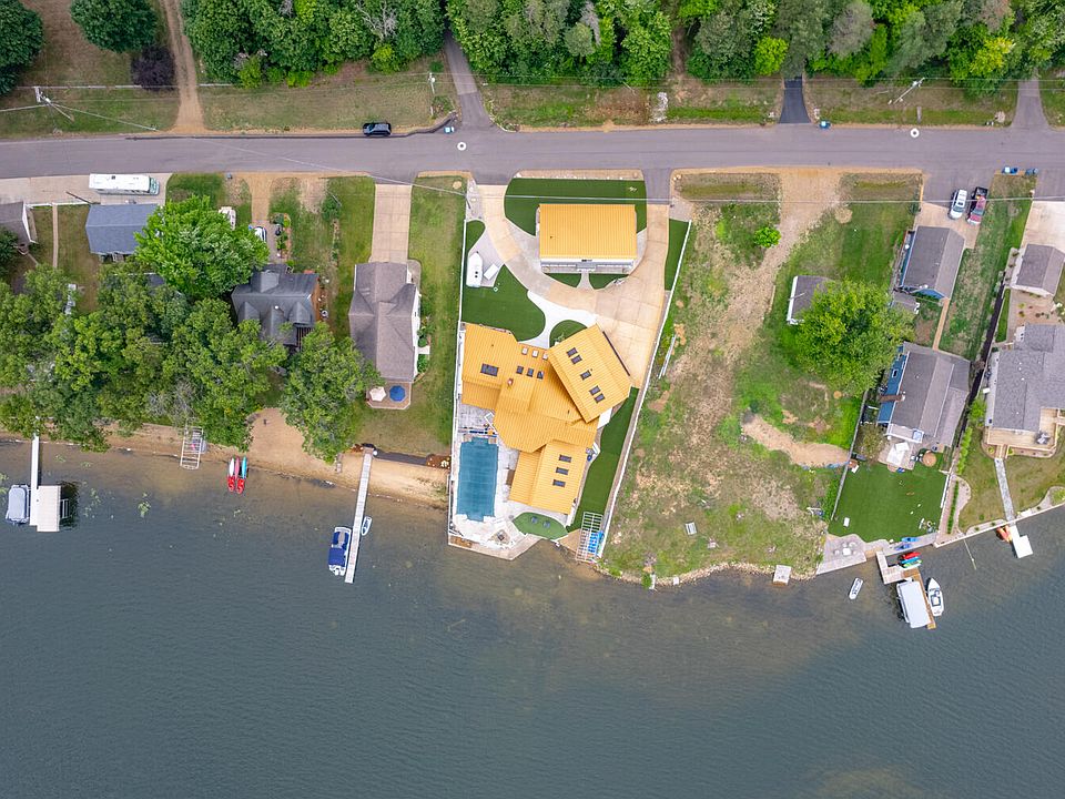 1044 N Eagle Lake Dr, Kalamazoo, MI 49009 Zillow