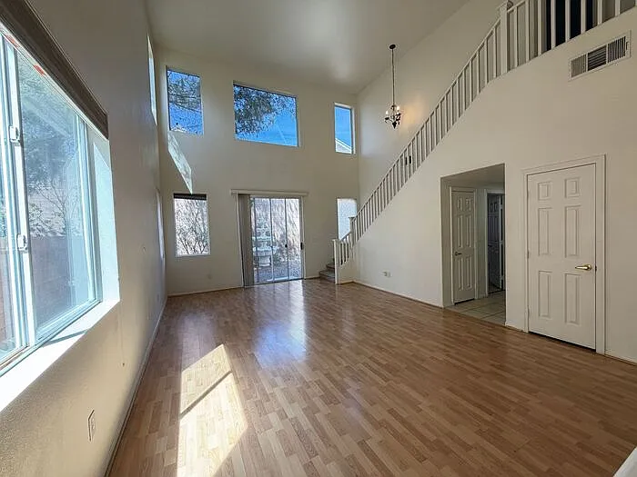 Building Photo - 561 Artola St
