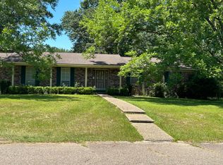 524 Camelia Dr, Richton, MS 39476