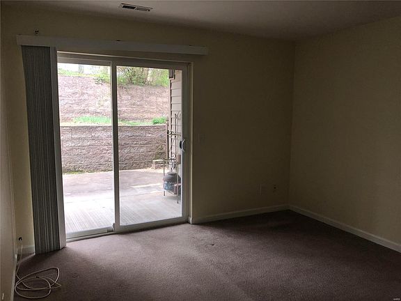 5th image of 1307 Glendale Gardens Dr APT A