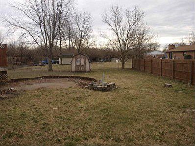 4th image of 8263 Meadowlark Dr