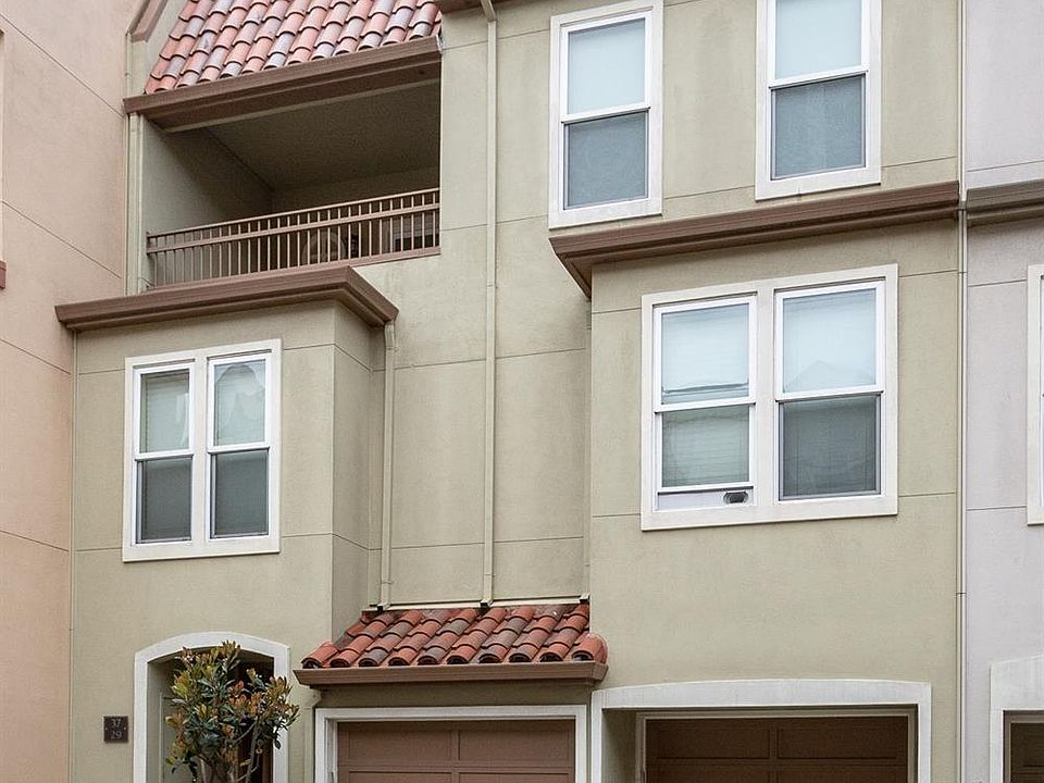 1st image of 37 Megan Dr