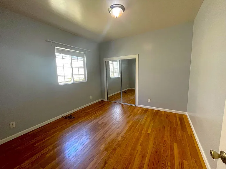 1823 Stuart St — Photo 9