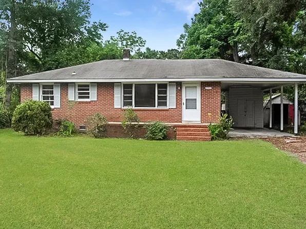 2912 3rd St, Beaufort, SC 29902