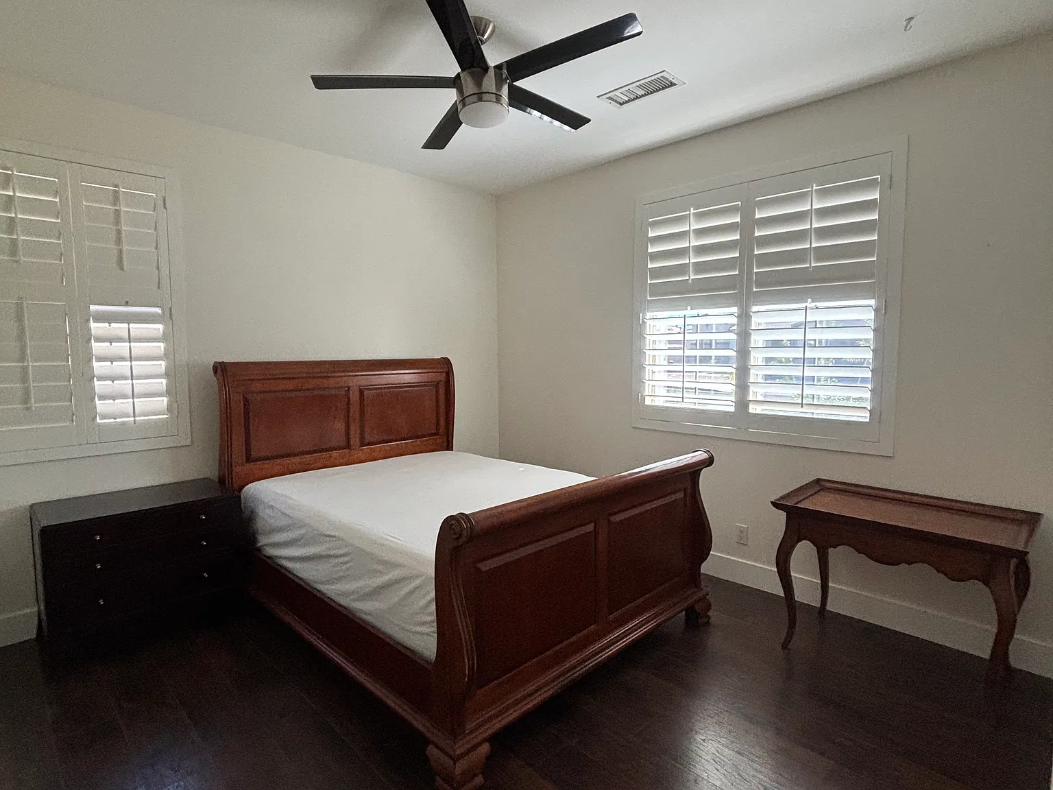 2 bed, 600 sqft, $1,700 — Photo 3