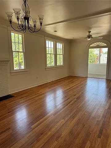 214 Hollywood Dr — Photo 8