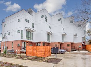 7904 Green Lake Dr N, Seattle, WA 98103