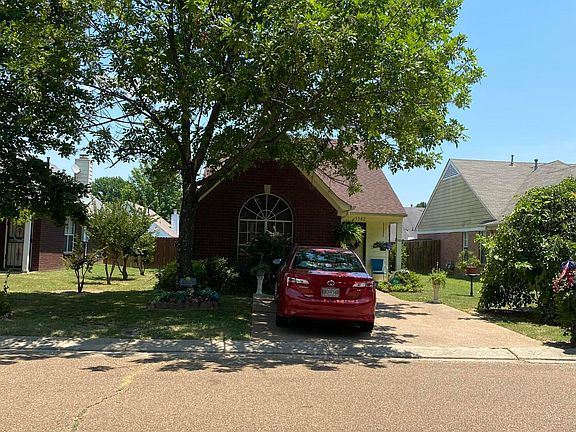 2nd image of 5582 Kayla Dr